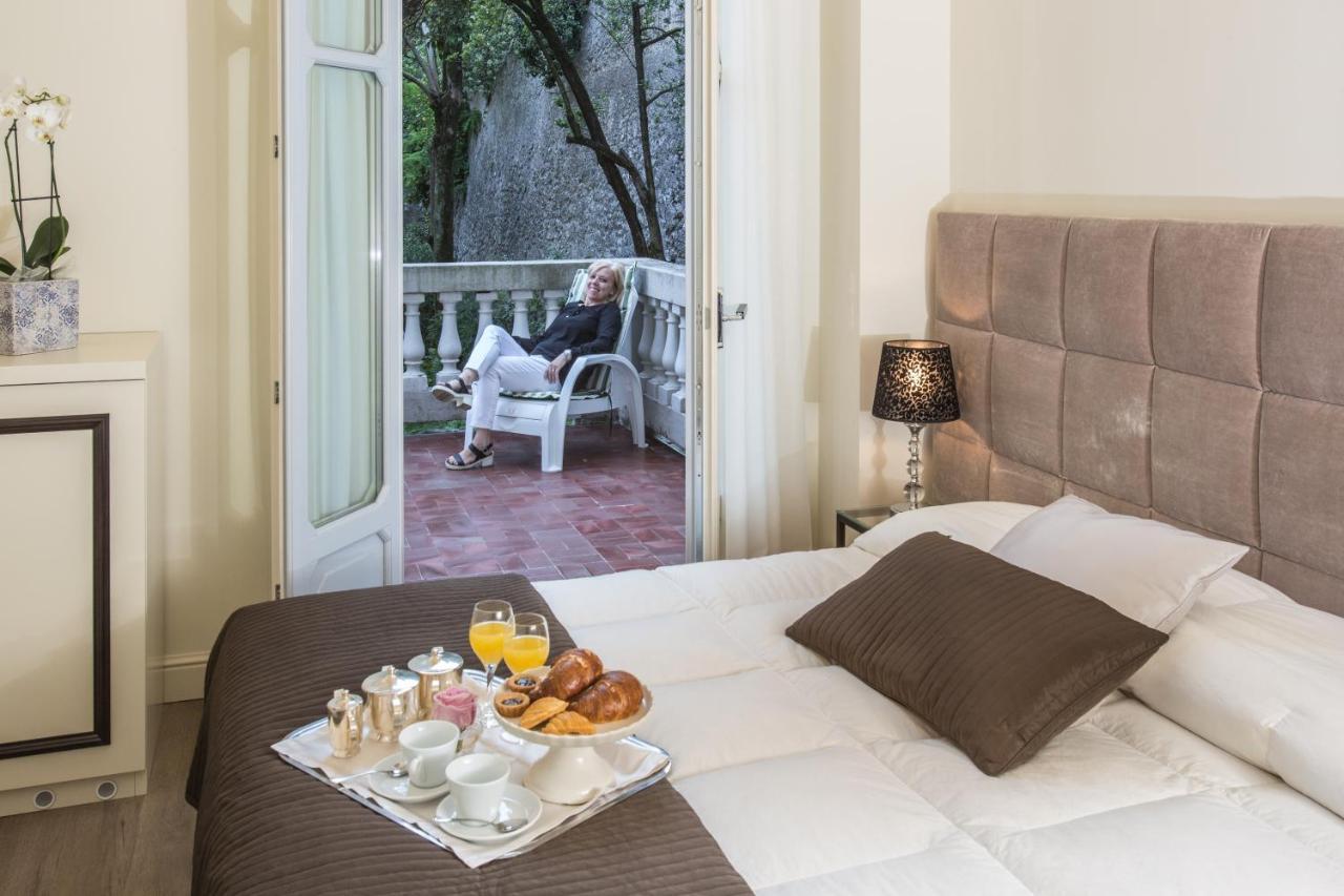 Boutique Hotel Villa Giulia Valmadrera Extérieur photo