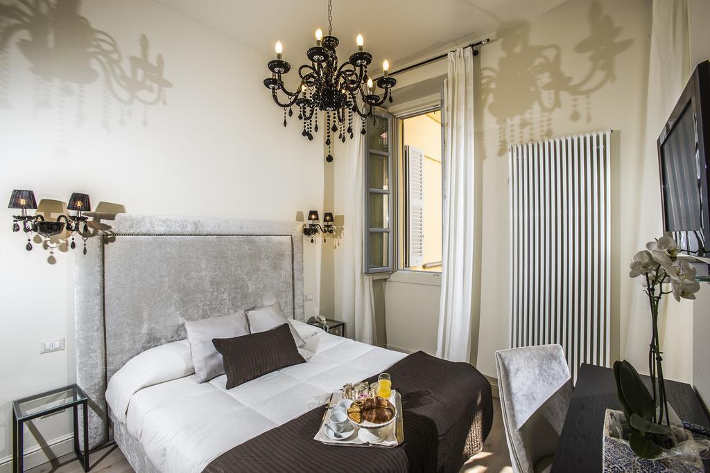 Boutique Hotel Villa Giulia Valmadrera Extérieur photo