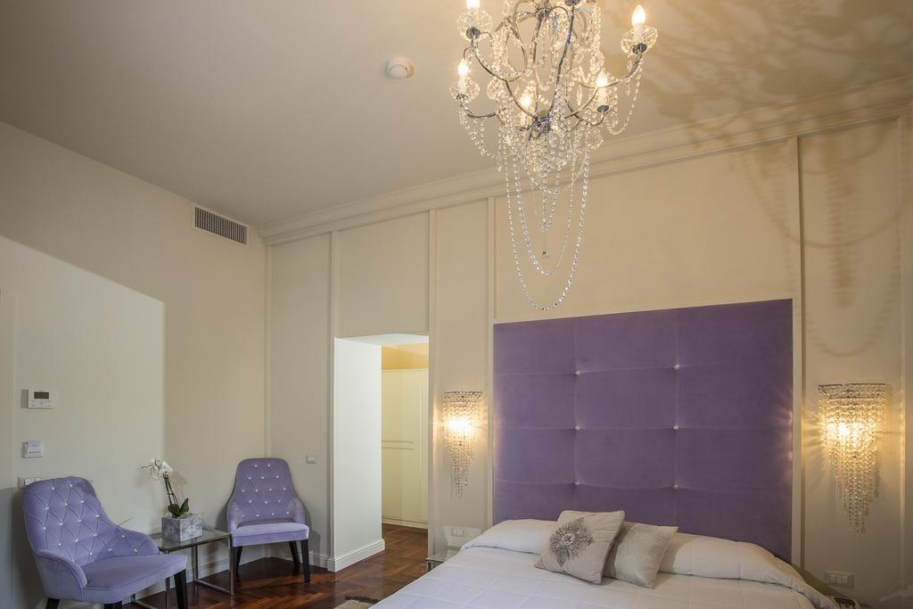 Boutique Hotel Villa Giulia Valmadrera Extérieur photo